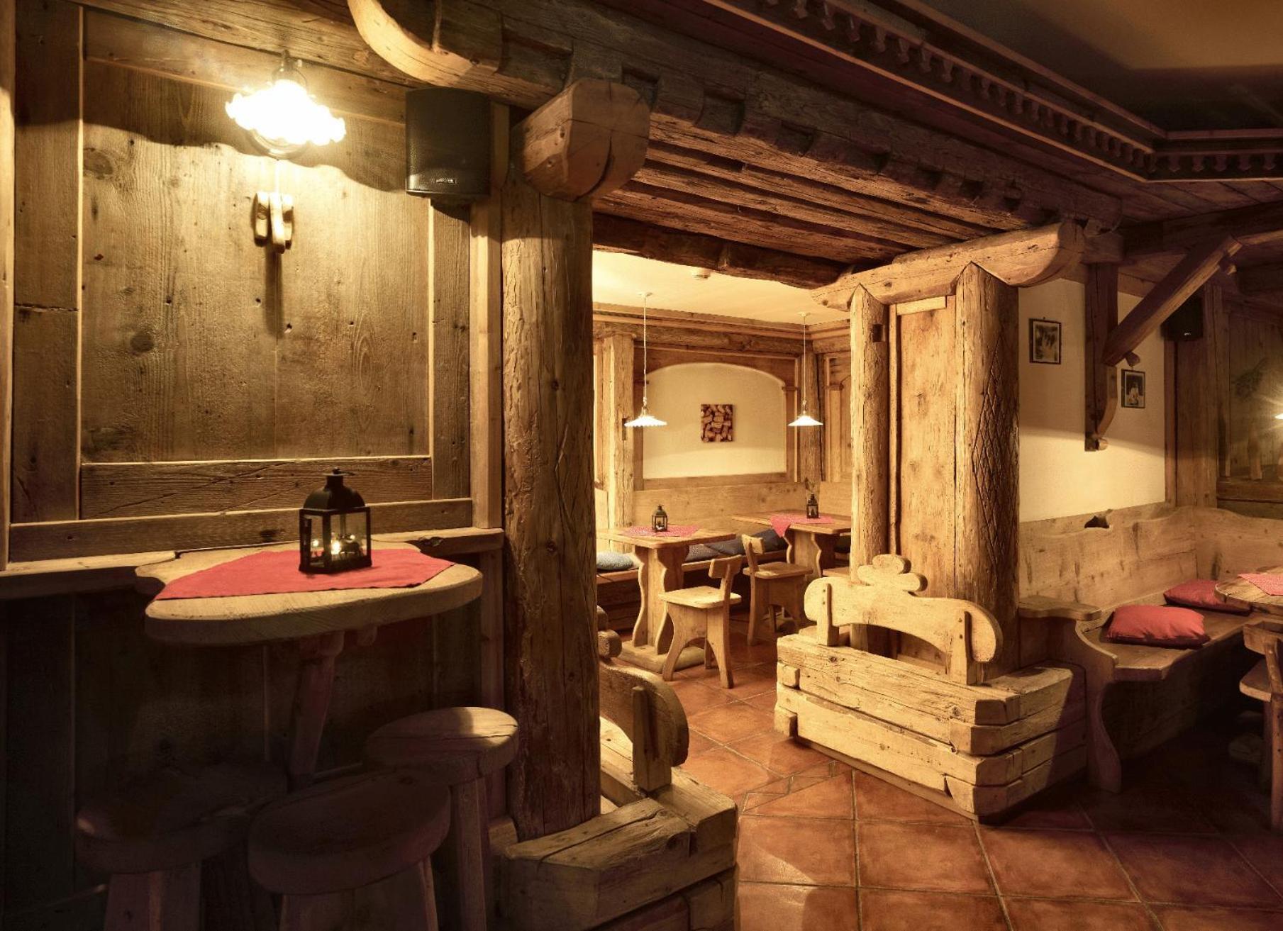Hotel Majon Miramonti Canazei Luaran gambar