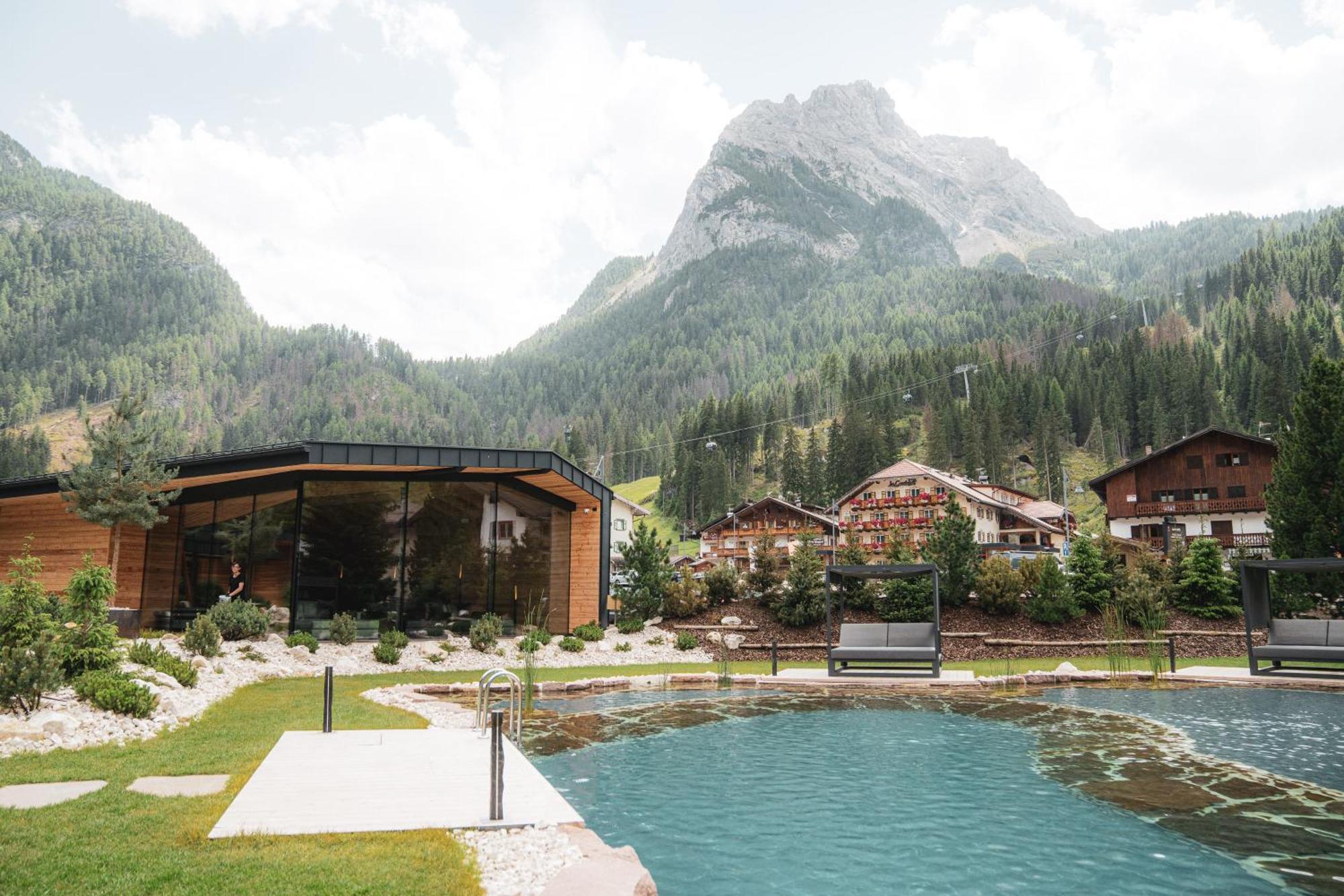 Hotel Majon Miramonti Canazei Luaran gambar